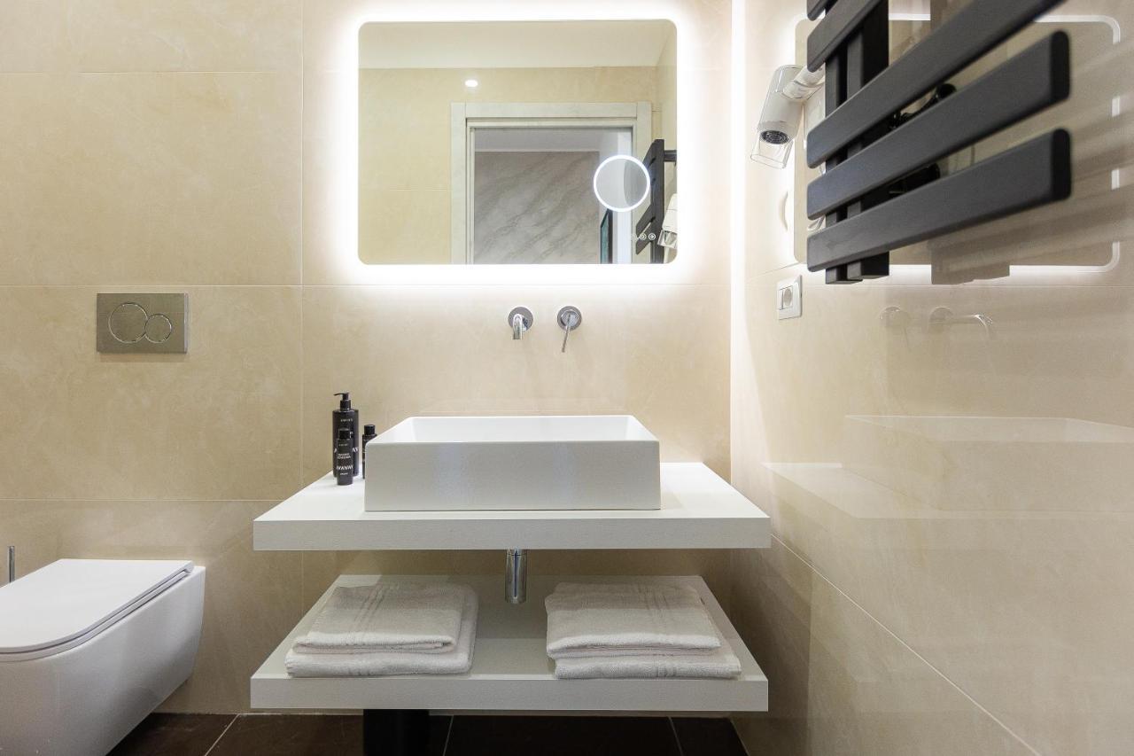 Отель Kosmo Rome Luxury Экстерьер фото